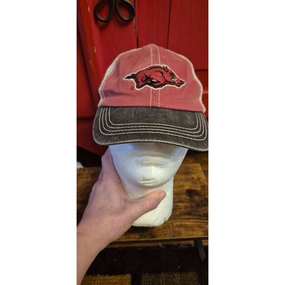Arkansas Razorbacks Youth Size Mesh Back Baseball Cap Trucker Cap Snapback EUC - Picture 1 of 4